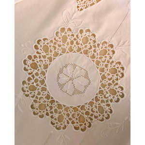 Mantel de Lino Blanco Pietrochianese con Encaje de Ganchillo y Rosetas, Rectangular de 120 Pulgadas, Servilletas Jacquard para Hoteles, Mesa de Comedor Elegante - Product Image 3