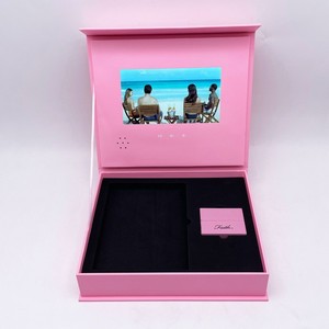 Boîtier vidéo numérique Superlier 7 pouces avec écran LCD, prend en charge les formats <span class=keywords><strong>JPG</strong></span>/<span class=keywords><strong>PNG</strong></span>/JPEG, la musique MP4 et MP3 pour les invitations de mariage - Product Image 3