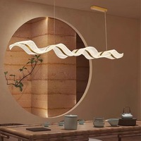 Éclairage de style nordique : lustres LED pour hôtels et restaurants, lumières à motif ondulé et drapé pour bars, salons de thé et décoration intérieure