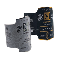 Étiquettes de logo en métal gravé en aluminium durables et écologiques personnalisées pour l'image de marque des emballages de luxe |   Plaque de marquage en métal gaufré