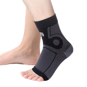 Soporte de Tobillo Deportivo de Punto Negro Personalizado de la Marca BM, Transpirable, Delgado, con Compresión, para Correr, Senderismo y Trekking - Product Image 1