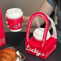 Gobelets à café jetables tendance avec couvercles, emballage commercial à emporter, gobelets en papier imprimés avec estampage à chaud et finition haut de gamme