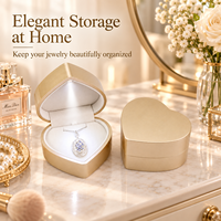 Boîte à bijoux lumineuse en forme de cœur, intérieur en velours, éclairage LED automatique, coque en plastique, pour cadeau de fiançailles ou d'anniversaire