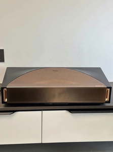 Projecteur laser triple <span class=keywords><strong>Hisense</strong></span> X1 L9Q UST 4K 120Hz Dolby Atmos pour home cinéma, compatible avec les meubles de salon, 600 nits - Product Image 3