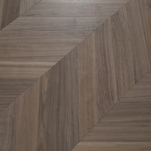 Pavimento in Legno Ingegnerizzato Chevron <span class=keywords><strong>Noce</strong></span> Spazzolato, 3 Strati con Anima in Betulla, Sistema Click Lock, Superficie Solida in Rovere Bianco per Soggiorno, Cucina, Villa - Product Image 2