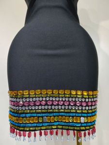 <span class=keywords><strong>Abito</strong></span> Aderente da Donna con Scollo a V, <span class=keywords><strong>Nero</strong></span> con Diamanti Colorati Scintillanti, <span class=keywords><strong>Elegante</strong></span> per Serate di Gala, Feste e Compleanni di Lusso - Product Image 6
