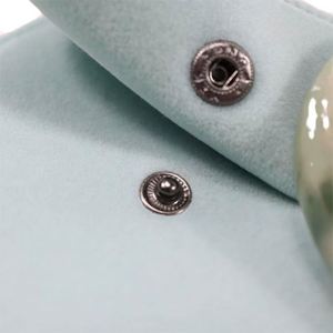 Pochette personnalisée en velours avec bouton-pression pour bijoux et boucles d'oreilles, 8,5x10cm, pochette à rabat avec bouton, petit sac personnalisé avec logo pour fête - Product Image 6