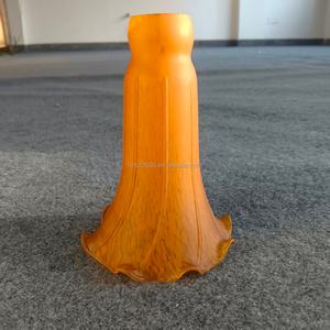 Abat-jour en verre soufflé à la bouche de couleur ambre, fait main, en forme de lys de bassin, pour lampes de table, lampes sur pied et couvercles de luminaires - Product Image 2