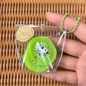 Juguete Antiestrés de Frutas Simuladas para Niños, Bolsa de Fricción Súper Suave con Lodo Pegajoso de Arándanos, Fresas y Kiwi, para Todas las Edades - Product Image 6