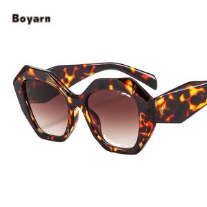 แว่นกันแดด UV400ทรงเหลี่ยมสไตล์วินเทจขอบล้อขนาดใหญ่สำหรับทุกเพศแฟชั่นใหม่ - Product Image 2