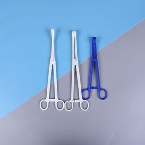 Pinzas Hemostáticas Desechables de Plástico Blanco, Moldeadas por Inyección de PVC, para Uso Médico - Product Image 1