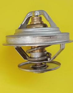 Acheter Thermostat Assly 83 DEG/2VCR & 4VCR/MAN ENGINE PARTS/ (280 & 220) VP 44/CLA-MAN à vendre par les exportateurs indiens - Product Image 3