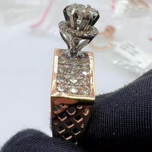 แหวนหมั้นเพชรหรู 14K 18K ทองคำแท้ ทรงบริลเลียนต์ คัต เพชรขาว สี G รับรองโดย VDS เครื่องประดับเจ้าสาว - Product Image 1