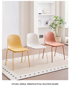 Chaise de bureau moderne en plastique au design <span class=keywords><strong>scandinave</strong></span> tabouret à dossier léger maquillage pour la maison meubles de cuisine en PP pieds en fer 1 - Product Image 2