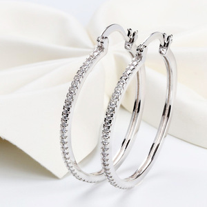 Grandi orecchini a cerchio con zirconi rotondi per donna, gioielli per le orecchie alla moda e scintillanti - Product Image 1