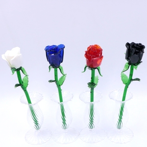 Rosa di Vetro Artigianale in Cristallo di <span class=keywords><strong>Murano</strong></span> Colorato, con Stelo Lungo, per Decorazione Casa - Product Image 1