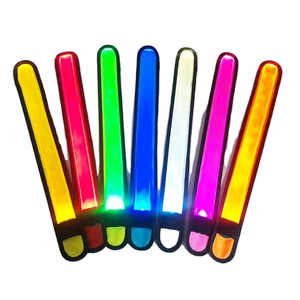 Pulsera Luminosa Reflectante con Logotipo Personalizable, Versión Mejorada, Equipo de Ciclismo y Running Nocturno, Brazalete Iluminado - Product Image 1