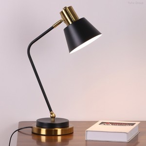Bắc Âu Hiện Đại Đèn bàn phòng ngủ khách sạn Văn phòng bàn đầu giường đọc sách bảo vệ mắt sắt uốn đèn - Product Image 5