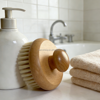 Brosse de massage ovale professionnelle personnalisée en nylon réutilisable à poils naturels pour exfoliation de la peau sèche, avec manche en bois simple, pour spa facial et douche