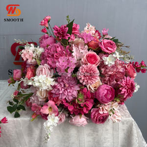 Centro de Mesa Decorativo de Boda con Bola de Flores Coloridas de Lujo en Rosa Suave, Rosas Artificiales Blancas y Rosas de Baby Breath - Product Image 3