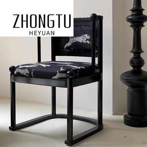 เฟอร์นิเจอร์ห้องนั่งเล่นสไตล์โมเดิร์นเรโทรแบบฝรั่งเศส สีดำหรูหรา เก้าอี้ทานอาหารลายเสือดาวสำหรับห้องโถงโรงแรม ทำจากไม้เนื้อแข็ง - Product Image 2