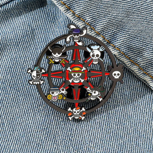 Badge en métal électro-plaqué de style japonais, dessin animé, One Piece, accessoires, broche en alliage de crâne One Piece, décoration de sac - Product Image 2