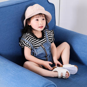 Pantoufles d'extérieur et sandales d'été pour enfants Chaussures d'école à semelle souple à la mode pour filles et garçons Type de glissière - Product Image 3