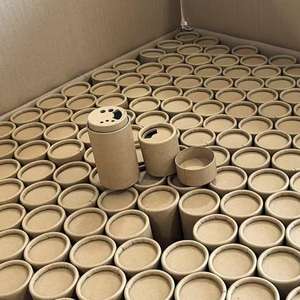 Tube de rouge à lèvres en papier ciré biodégradable et recyclable avec logo personnalisé imprimé et option de marque privée - Product Image 4