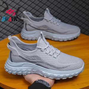 Men's Casual Fly-Woven Mesh Sports Shoes for Spring & Summer Breathable Soft-Soled <b>Runners</b> - Product Image 3