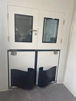 Porte battante double action en acier inoxydable 304 avec panneau de vision, pour cuisine commerciale et restaurant, à ouverture libre, résistante aux chocs et au trafic intensif