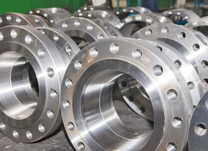 Flange per Tubi in Acciaio Certificati ASME-B16.5/ASME-B16.47/AWWA-C207/API-6A/DIN/EN/JIS ISO 9001 per Superficie RF - Product Image 2