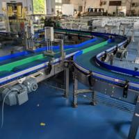 Convoyeur à maillons en plastique avec structure en acier inoxydable SUS304 de qualité industrielle, résistant à la chaleur, pour le déchargement du four et l'emballage des toasts