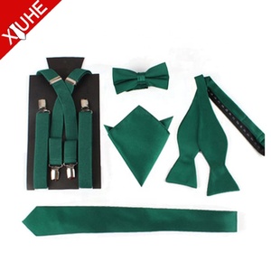 Juego de <span class=keywords><strong>tirantes</strong></span> de color liso verde oscuro de tela elástica de Zhejiang con lazo, corbata, <span class=keywords><strong>pajarita</strong></span> <span class=keywords><strong>y</strong></span> pañuelo - Product Image 1