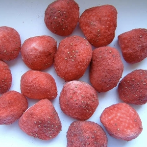 Morango liofilizado inteiro 25-35mm, sem açúcar - Product Image 4