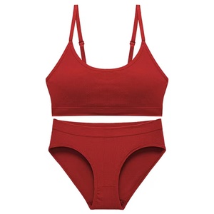Ensemble de sport OEM personnalisé pour femme, nouveau, sans couture, respirant, rembourré, sans armatures, uni, séchage rapide, avec culotte bikini, pour adultes, teinture unie - Product Image 2