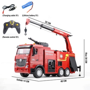 Camion de pompiers RC Huina 1362 1/18 9CH en alliage avec éclairage, télécommande, fonction de pulvérisation d'eau, jouet - Product Image 2