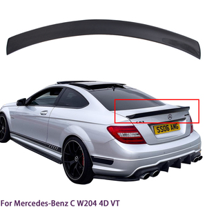 Aileron arrière en fibre de carbone style 4 portes pour Classe C W204 2007-2014 - Product Image 1
