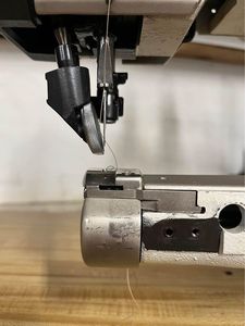 Vente populaire Pfaff3731 <span class=keywords><strong>Machine</strong></span> à <span class=keywords><strong>coudre</strong></span> industrielle électronique à lit cylindrique <span class=keywords><strong>Pfaff</strong></span> <span class=keywords><strong>Machine</strong></span> à <span class=keywords><strong>coudre</strong></span> manuelle à triple traînée <span class=keywords><strong>Pfaff</strong></span> Zinger - Product Image 4