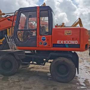 Excavatrice sur roues Hitachi EX100 d'origine japonaise, équipement durable pour la construction routière urbaine - Product Image 1