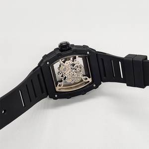 Montre-bracelet tendance pour homme avec cadran tonneau, date lumineuse, bracelet en silicone, montre <span class=keywords><strong>de</strong></span> luxe décontractée, étanche, Jam Tangan Pria - Product Image 4