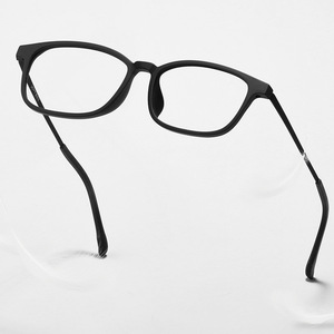 Lunettes Danyang 9831XP, lunettes ovales rétro, verres AC, légères, ultra-légères, monture intégrale en titane pour hommes - Product Image 4
