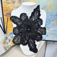 Fait à la main Sequin Perlé 3D Fleur Applique Décoration Stock Nouveaux Vêtements Robe De Mariée Corsage Tissu Patch pour Vêtement