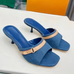 Sandales d'été pour femmes à talons hauts, bout ouvert, avec boucle sexy, style talon bas - Product Image 1