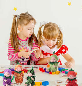 Nouvelle Arrivée Tendance Petite Simulation Dormir Bébé Dressing Jeu Cadeau <span class=keywords><strong>de</strong></span> Noël pour Enfants Jouet Knick-Knack - Product Image 6