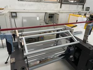 Xihua 380V Mesin Penggiling Dua Rol Rasio Dapat Diatur Rol Berpemanas Keamanan Tinggi Pengoperasian Mudah Garansi 1 Tahun 450kg Diameter Karet 120mm - Product Image 5