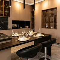 Meubles de cuisine modulaires modernes sur mesure, robinet, charnières, panneaux en mélamine, finition laquée, plan de travail en granit artificiel, évier inclus