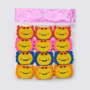 Novedad: Juego de gomas de borrar de TPR 2D para estudiantes, juguete escolar para niños, set de gomas de borrar de goma con diferentes formas y colores - Product Image 4