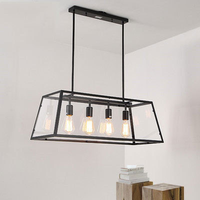 Lustre contemporain à quatre lumières avec abat-jour en verre et structure en métal noir, hauteur réglable, pour la maison, les restaurants et les salles à manger