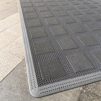 Usine directement en gros tapis modulaire tapis intégré antidérapant dépoussiérage revêtement de sol en plastique pour hôtels magasins bureaux garages