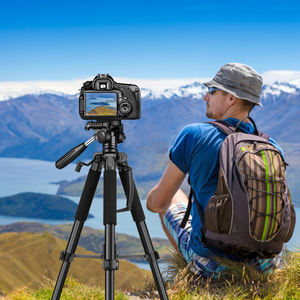 Trípode Profesional de Aleación de Aluminio de 74 Pulgadas con Bloqueo Rápido de Patas, Nivel de Burbuja, Diseño Portátil, Montaje y Desmontaje Rápidos, Capacidad de 5 kg - Product Image 5